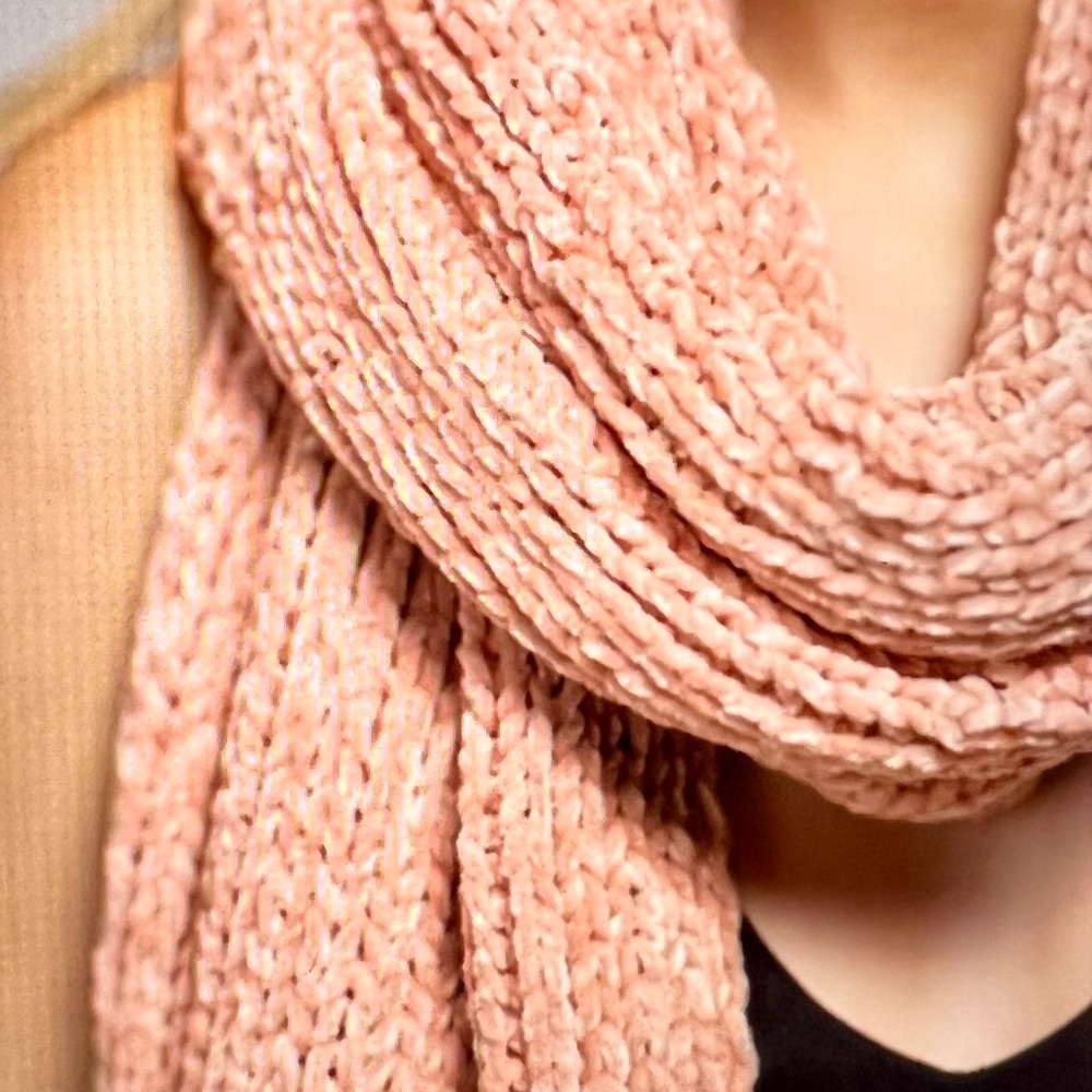 Ruggine Soft Chenille Scarf - Picture 3 of 4